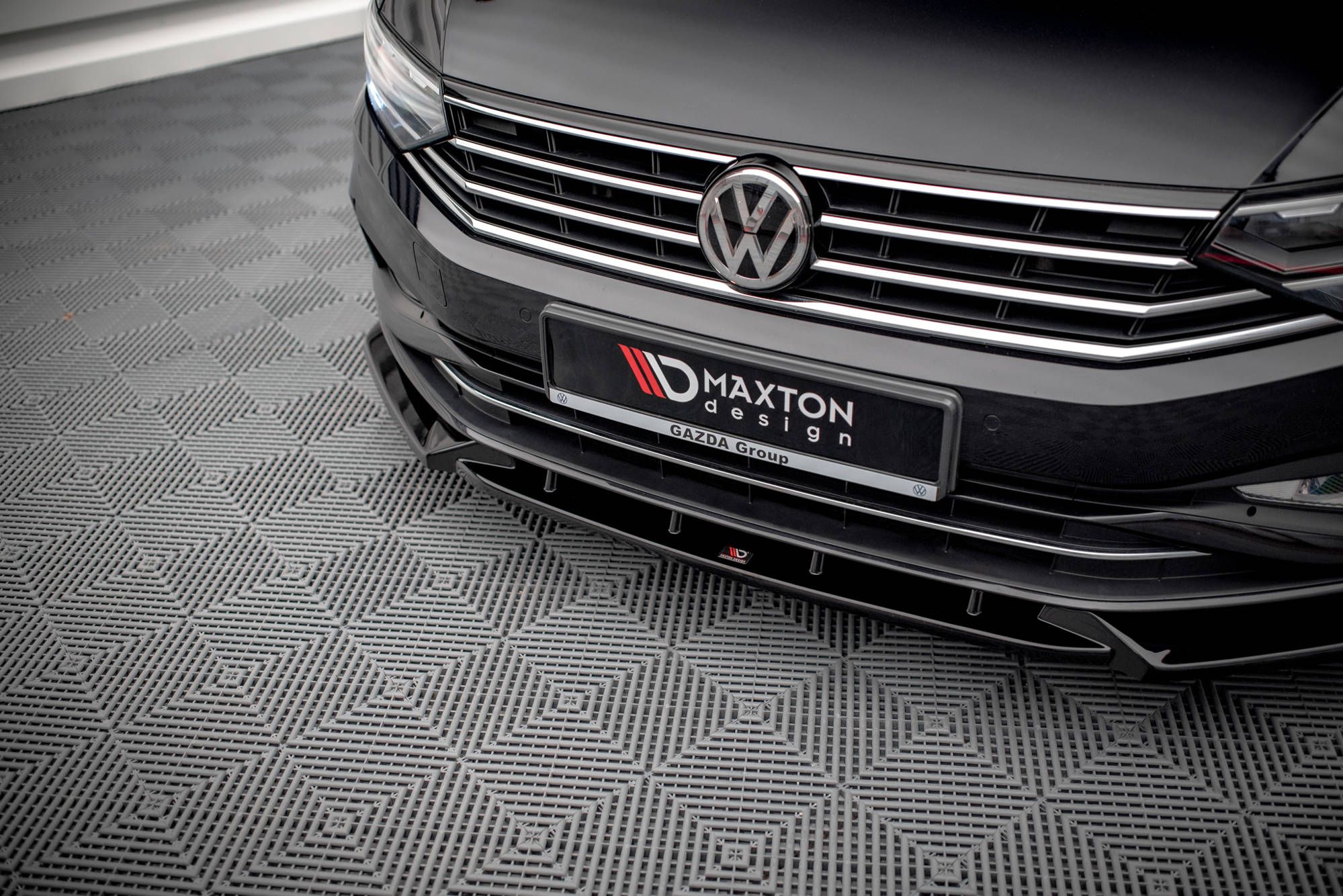 https://maxton.design/fre_pl_Lame-Du-Pare-Chocs-Avant-V-2-Volkswagen-Passat-B8-Facelift-15305_6.jpg