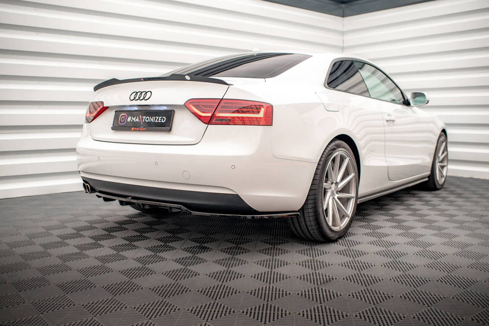 Arriere Splitter (avec une barre verticale) Audi A5 Coupe 8T Facelift