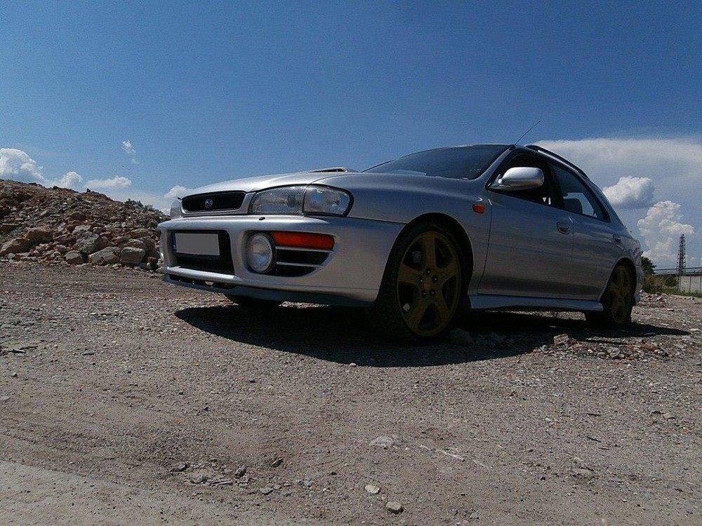 Lame / Splitter Subaru Impreza GT