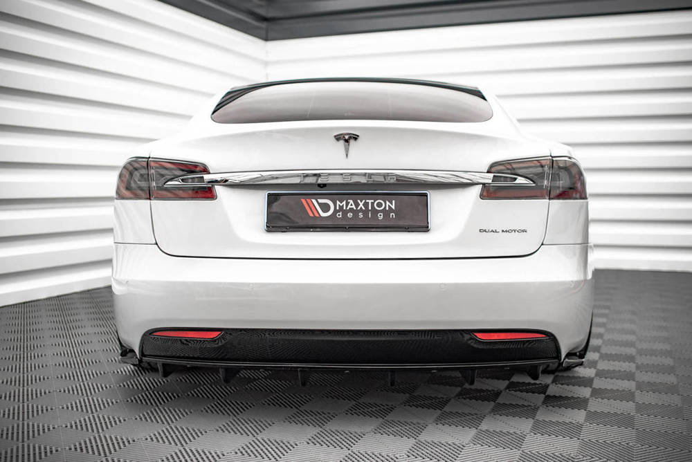 RAJOUT DU PARE-CHOCS ARRIERE Tesla Model S Facelift