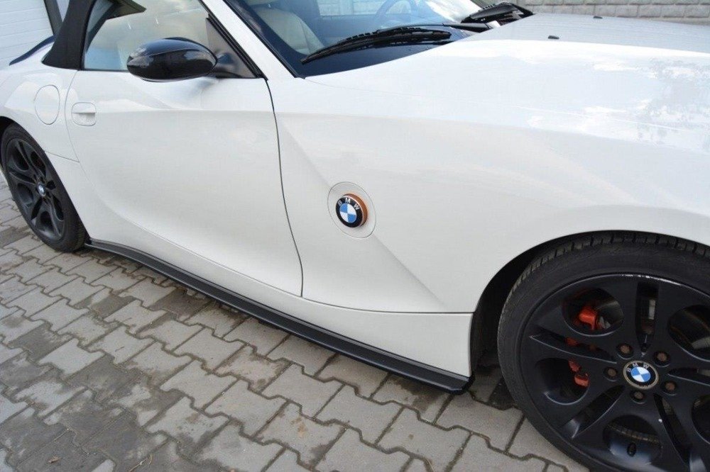 RAJOUTS DES BAS DE CAISSE POUR BMW Z4 E85 / E86 (AVANT FACELIFT)