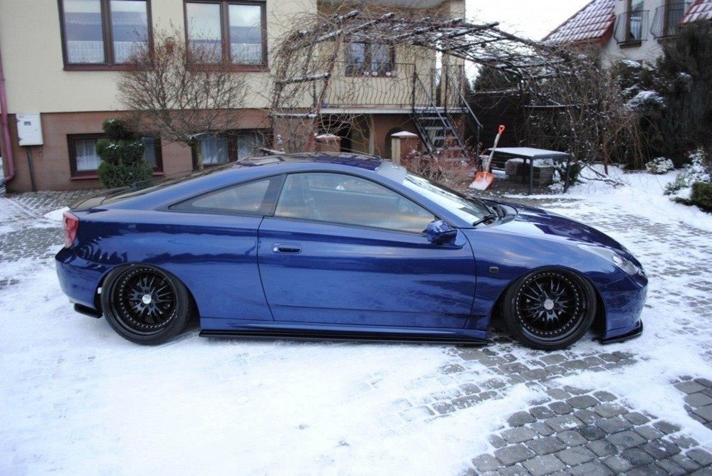 RAJOUTS DES BAS DE CAISSE POUR TOYOTA CELICA T23 TS AVANT FACELIFT