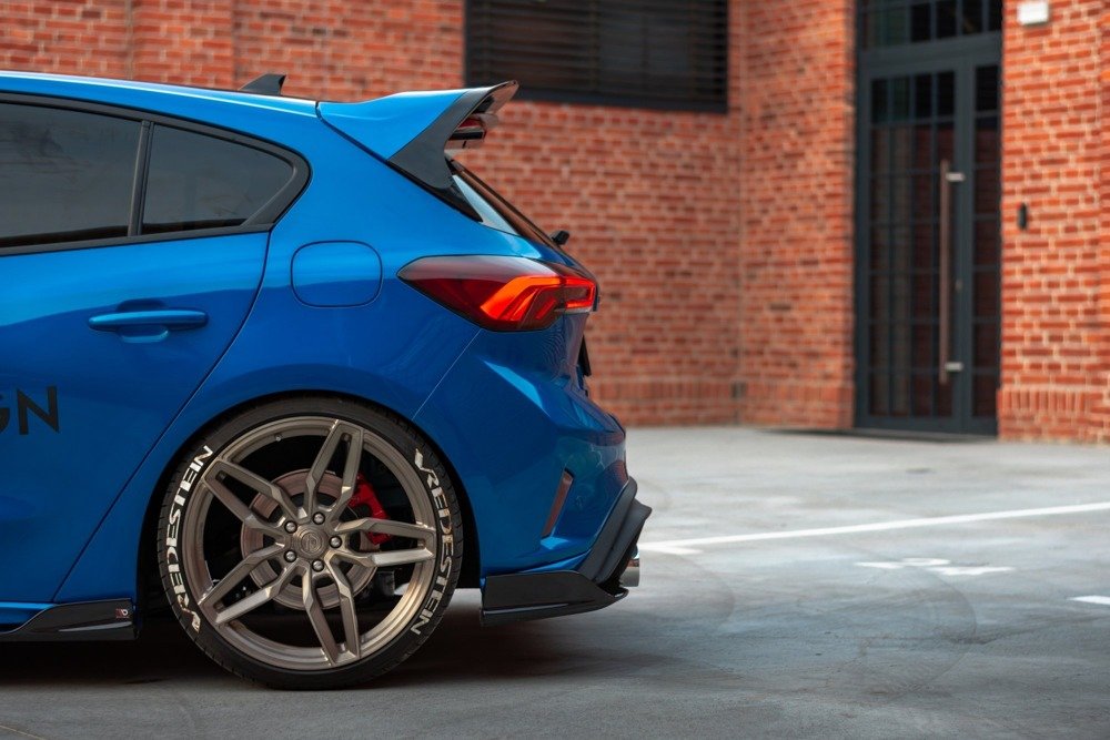 Rajout du pare-chocs arriere Ford Focus Hatchback St-line Mk4 