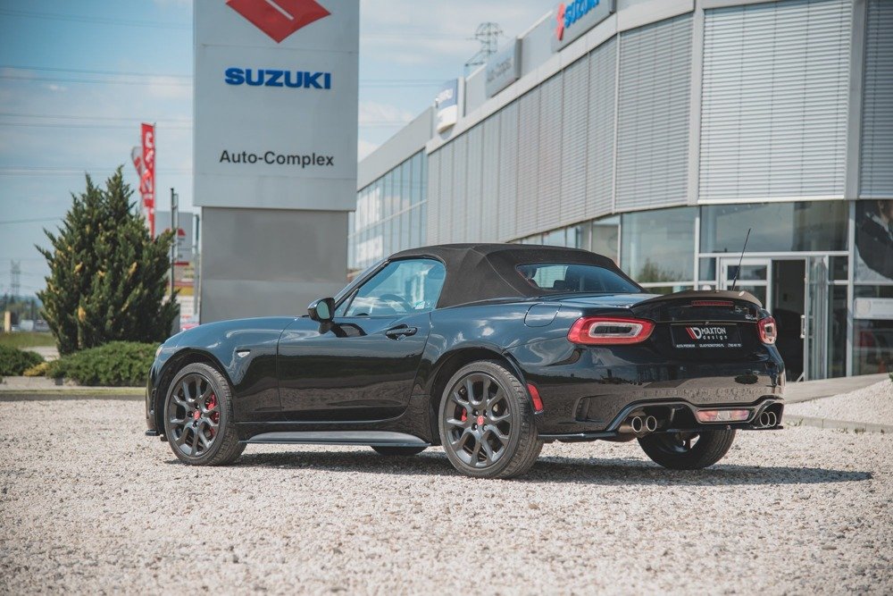 Rajouts Des Bas De Caisse Fiat 124 Spider Abarth