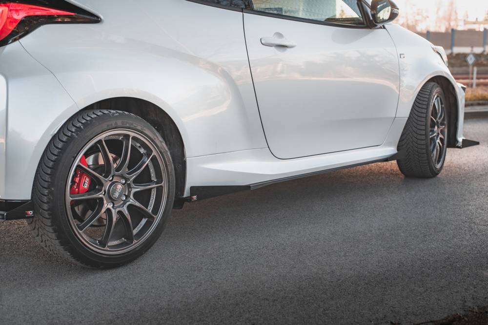 Sports Durabilité Rajouts Des Bas De Caisse + Flaps Toyota GR Yaris Mk4 