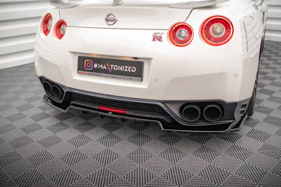 Arriere Splitter (avec une barre verticale) Nissan GTR R35 Facelift