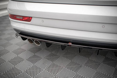 Central Arriere Splitter (avec une barre verticale) Audi Q3 Sport 8U Facelift