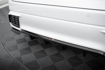 Central Arriere Splitter (avec une barre verticale) Lexus RX F-Sport Mk5