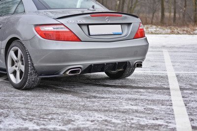 RAJOUT DU PARE-CHOCS ARRIERE MERCEDES-BENZ SLK R172