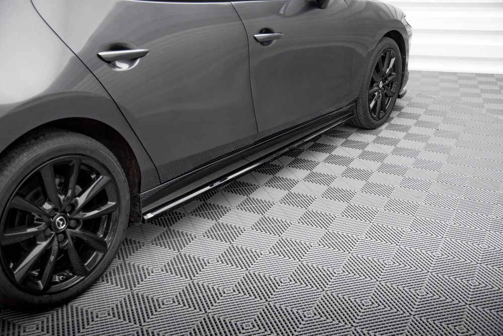 Rajouts Des Bas De Caisse Mazda 3 Mk4