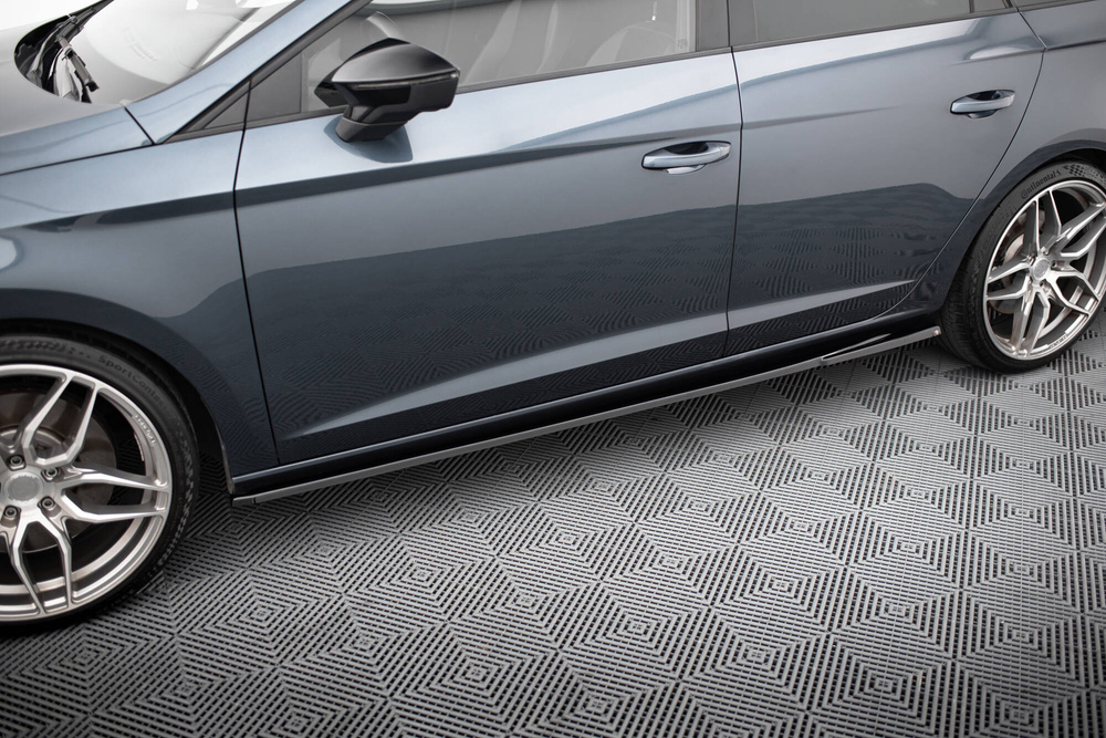 Rajouts Des Bas De Caisse V.5 Seat Leon Cupra / FR Mk3 / Mk3 Facelift