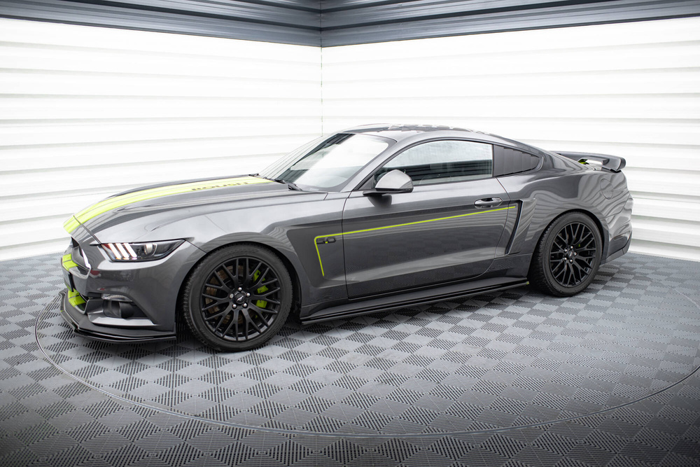 Rajouts Des Bas De Caisse Ford Mustang GT Mk6