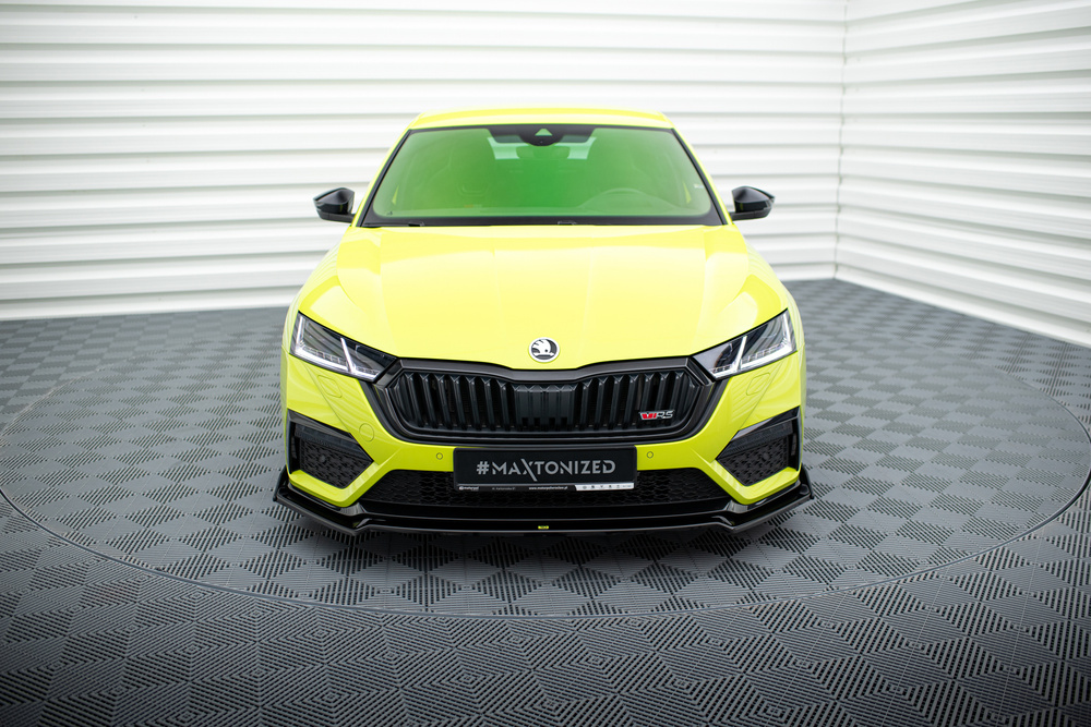 Lame Du Pare-Chocs Avant V.2 + Ailerons Skoda Octavia RS Mk4