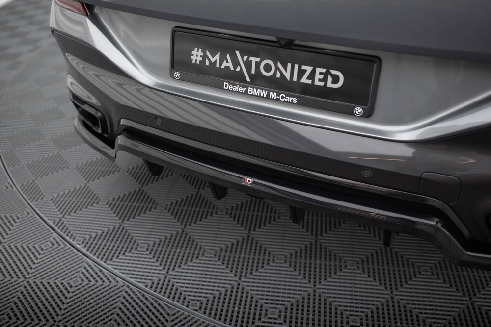 Arriere Splitter (avec une barre verticale) V.1 BMW X6 M-Pack G06 Facelift