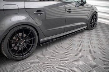 Rajouts Des Bas De Caisse Audi S3 / A3 S-Line Sportback 8V Facelift