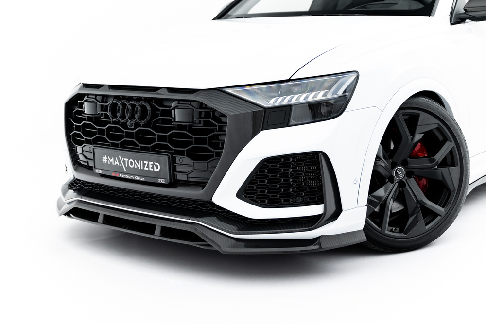 Set of Prepreg Carbon Splitters Audi RSQ8 Mk1