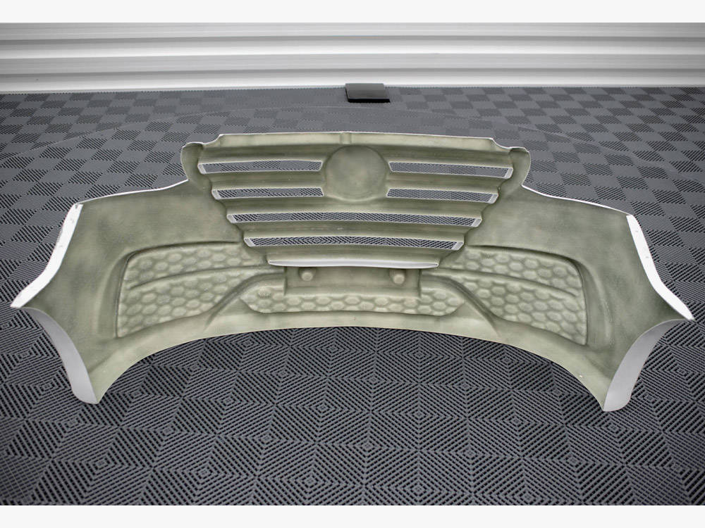 Le Pare-Chocs Avant + Splitter Mercedes-Benz Sprinter Mk3