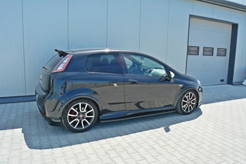 Rajouts Des Bas De Caisse Pour Abarth Punto Evo