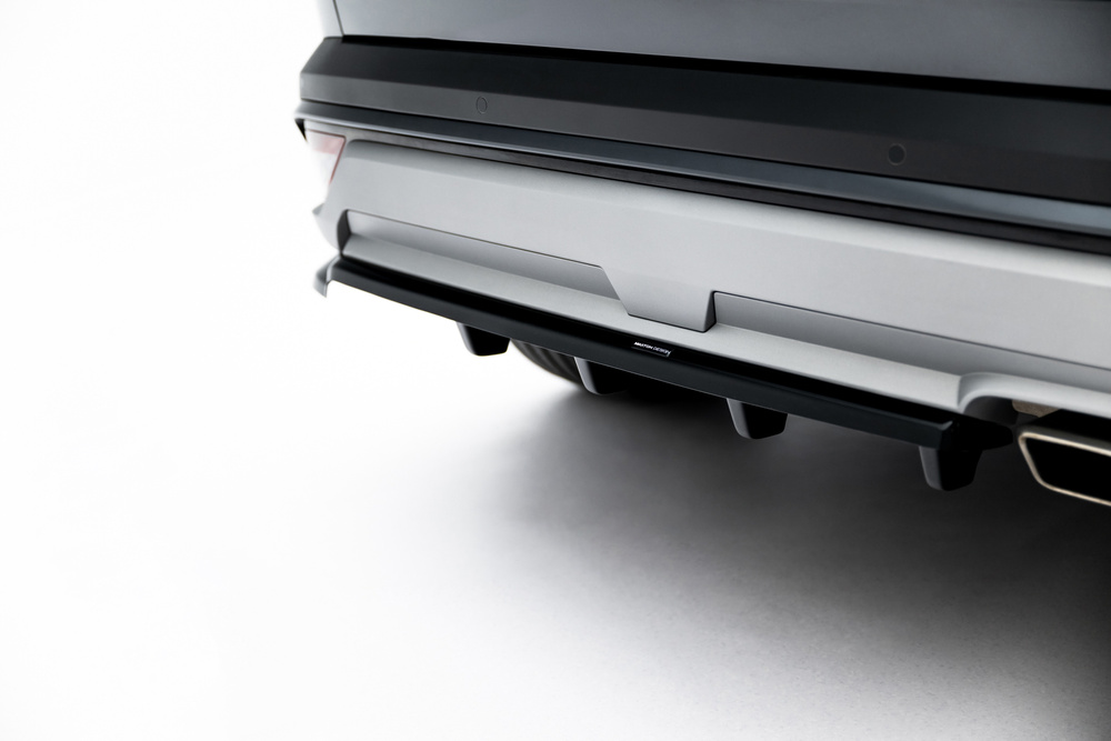 Arriere Splitter (avec une barre verticale) Hyundai Tucson Mk4 Facelift