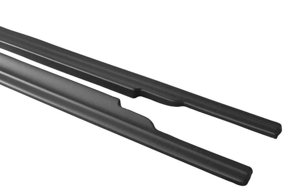 RAJOUTS DES BAS DE CAISSE POUR V.1 Mercedes C-Class S205 63AMG