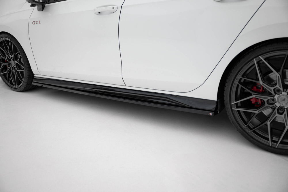Rajouts Des Bas De Caisse Volkswagen Golf GTI / GTE / GTI Clubsport / GTD / R-Line Mk8