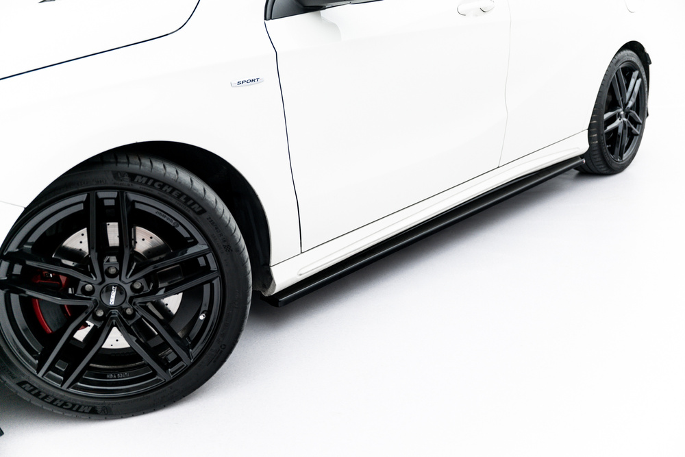 SET DES DIFFUSEUR DES BAS DE CAISSE MERCEDES-BENZ W176 AMG-LINE AVANT FACELIFT