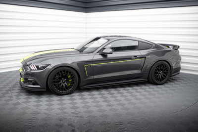 Street Pro Rajouts Des Bas De Caisse Ford Mustang GT Mk6