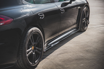 Rajouts Des Bas De Caisse V.1 Porsche Panamera Turbo 970 Facelift