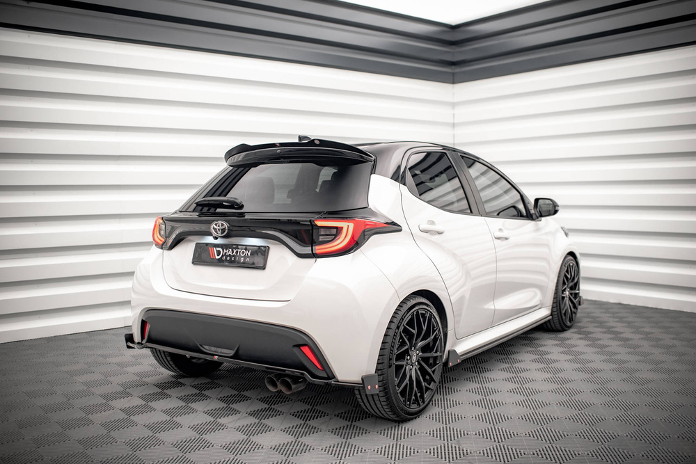 Arriere Splitter V.1 + Flaps  Toyota Yaris Mk4