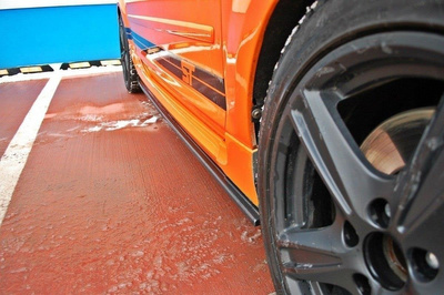 Rajouts Des Bas De Caisse Pour Ford Focus ST Mk2