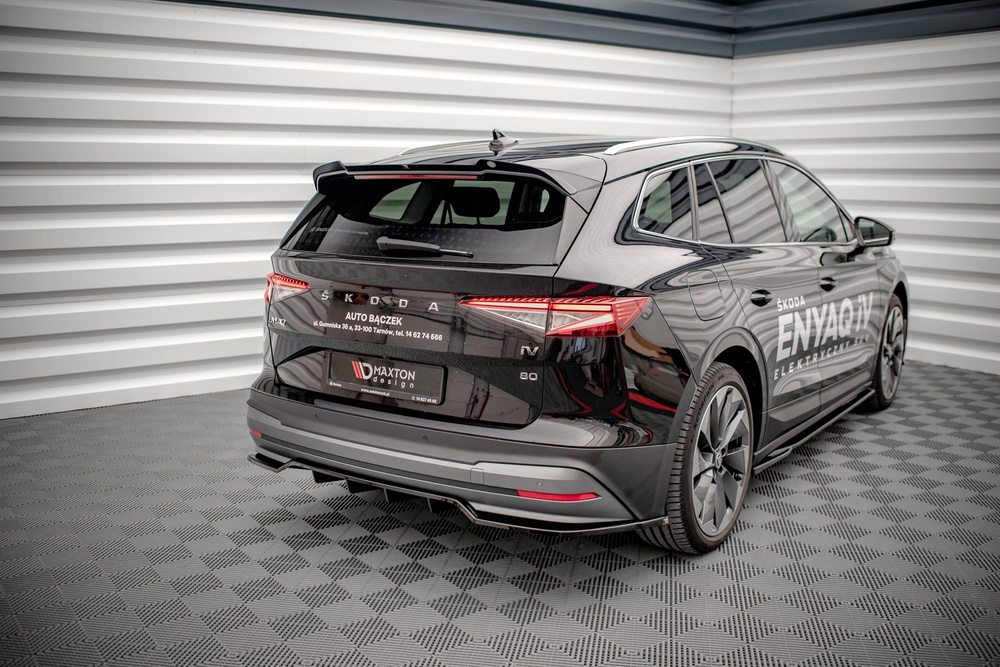Arriere Splitter (avec une barre verticale) Skoda Enyaq iV