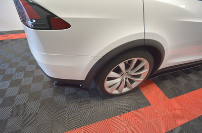 LAME DU PARE-CHOCS ARRIERE V.1 TESLA MODEL X