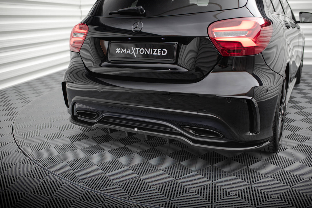 Arriere Splitter (avec une barre verticale) Mercedes-Benz A AMG-Line W176 Facelif