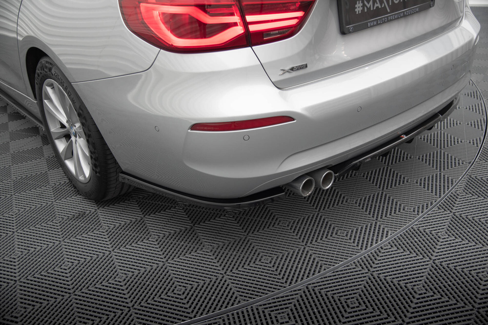 Arriere Splitter (avec une barre verticale) BMW 3 GT F34 Facelift