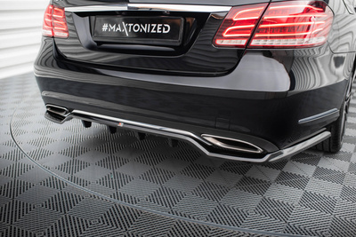 Arriere Splitter (avec une barre verticale) Mercedes-Benz E W212 Facelift