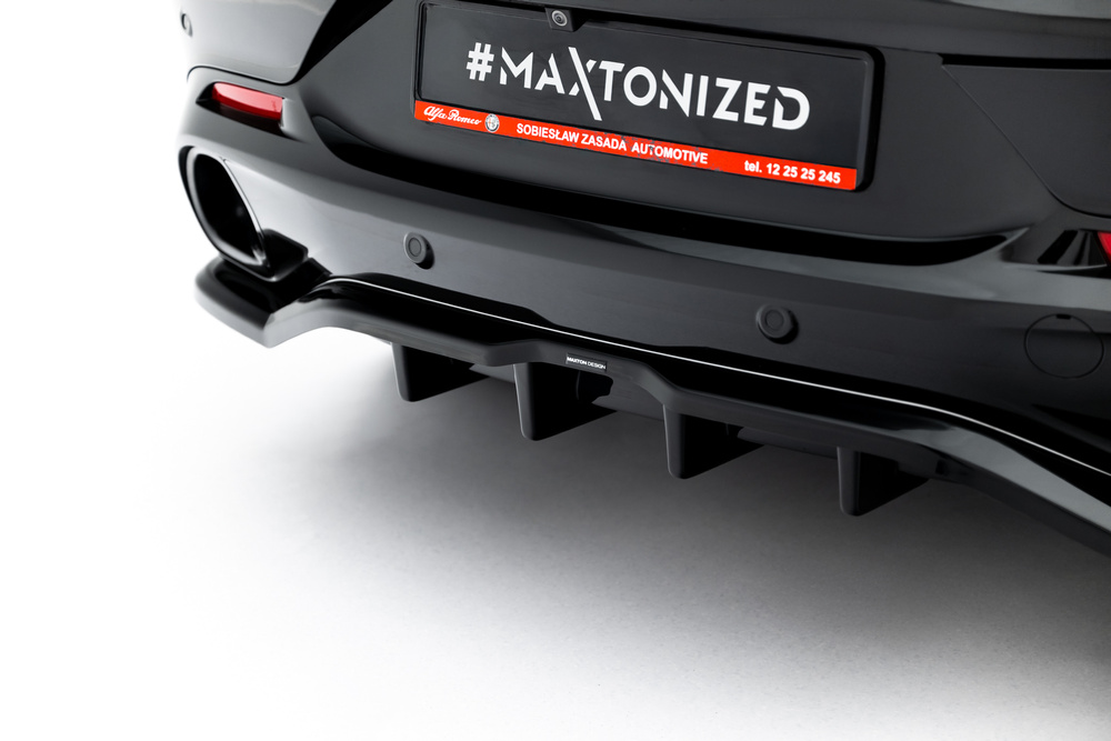 Arriere Splitter (avec une barre verticale) Alfa Romeo Tonale Mk1