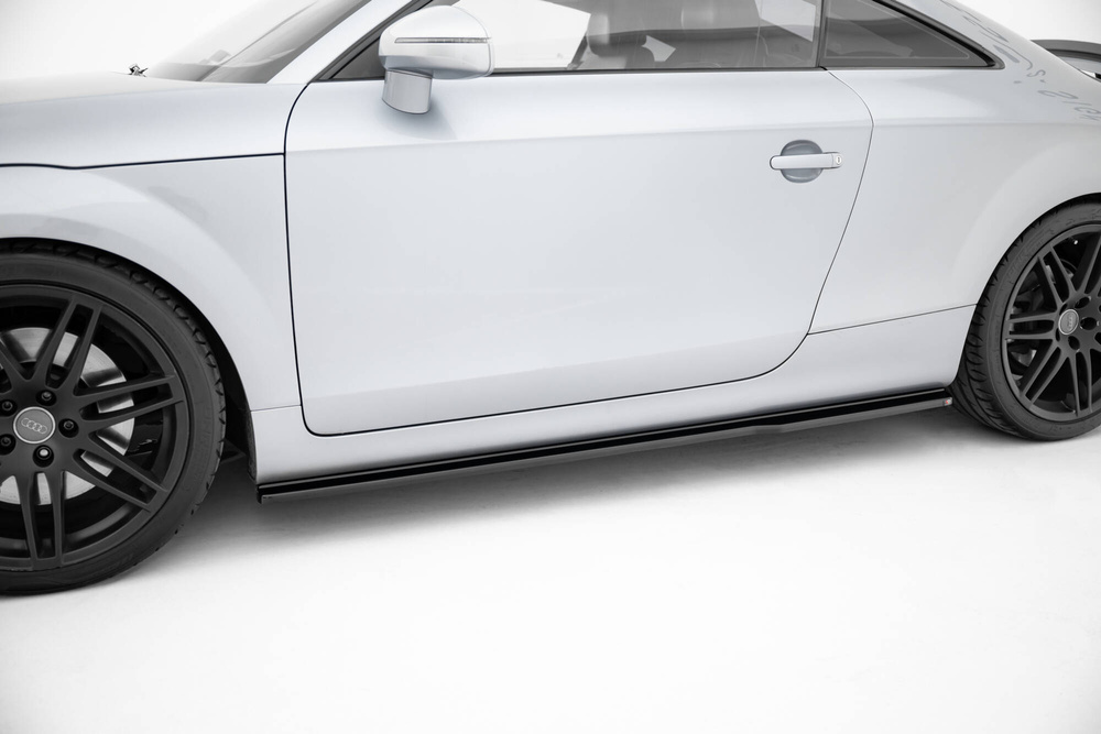 Rajouts Des Bas De Caisse Pour V.1 Audi TT S / TT S-Line 8J Facelift