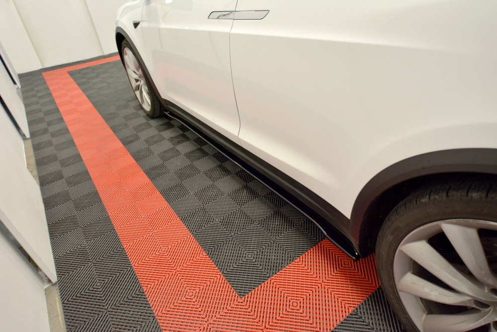 Rajouts Des Bas De Caisse V.2 Tesla Model X Mk1