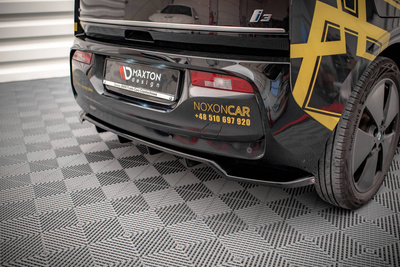 Arriere Splitter (avec une barre verticale) BMW i3 Mk1 Facelift