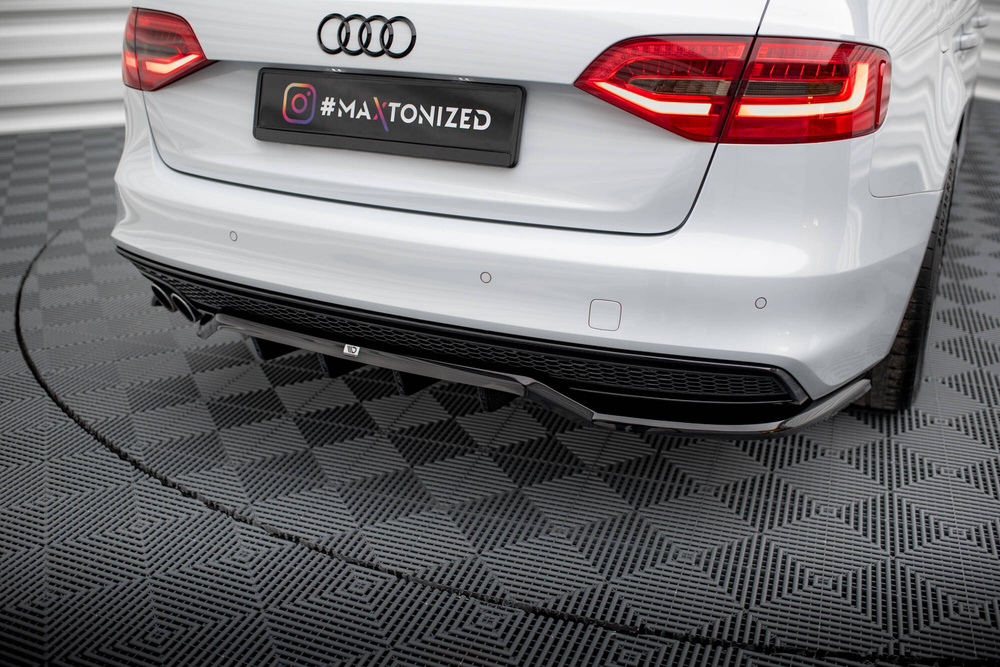 Arriere Splitter (avec une barre verticale) Audi A4 Competition B8 Facelift