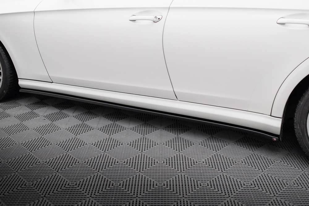 RAJOUTS DES BAS DE CAISSE POUR Mercedes CLS C219 55AMG