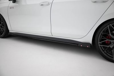 Rajouts Des Bas De Caisse V.2 + Ailerons Volkswagen Golf GTI / GTE / GTI Clubsport / GTD / R-Line Mk8