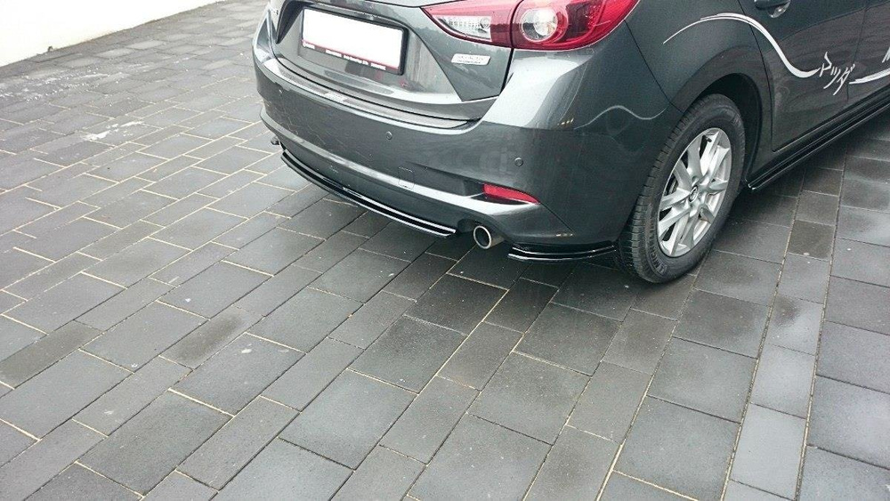 Arriere Splitter Mazda 3 BM (Mk3) Facelift (sans barres verticales)