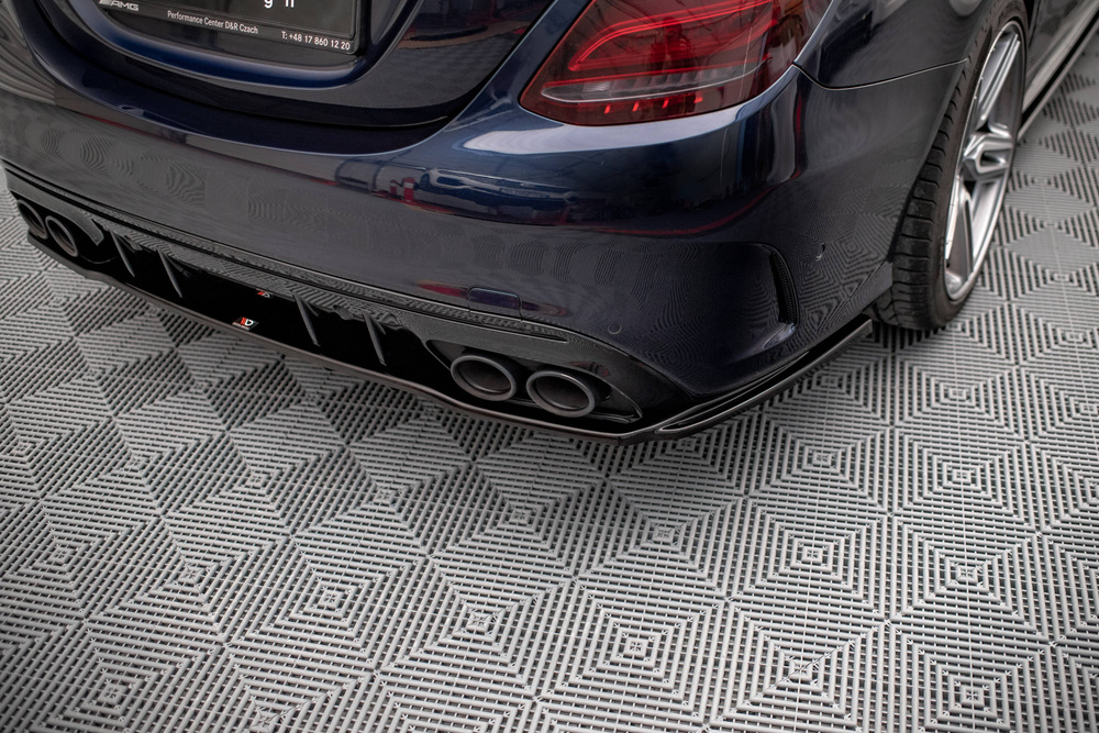 Arriere Splitter (avec une barre verticale) Mercedes-AMG C 43 Sedan  W205 Facelift