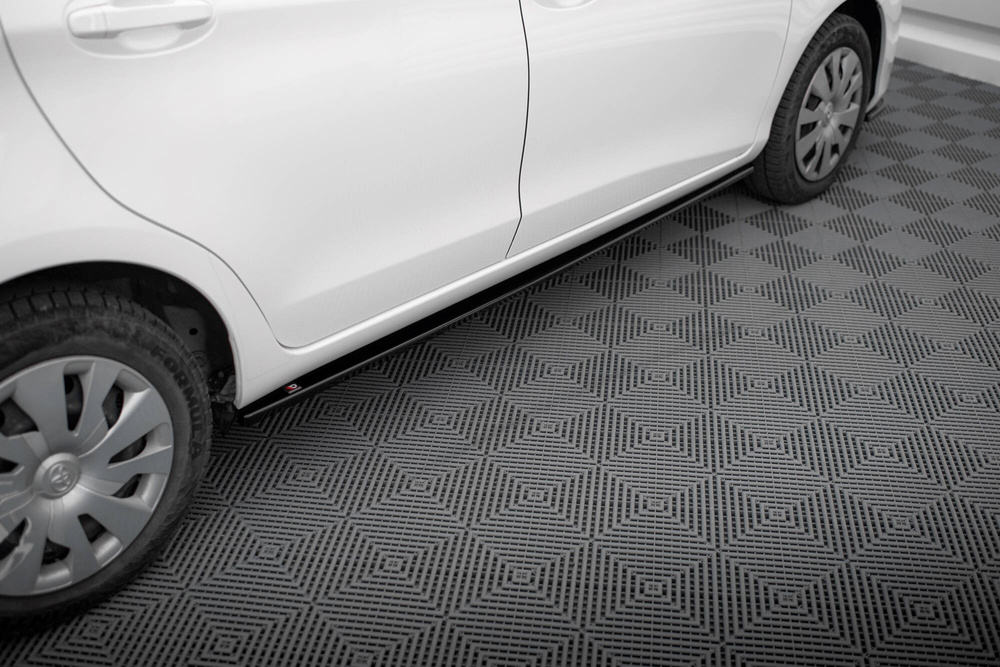 Rajouts Des Bas De Caisse Toyota Yaris Mk3 Facelift