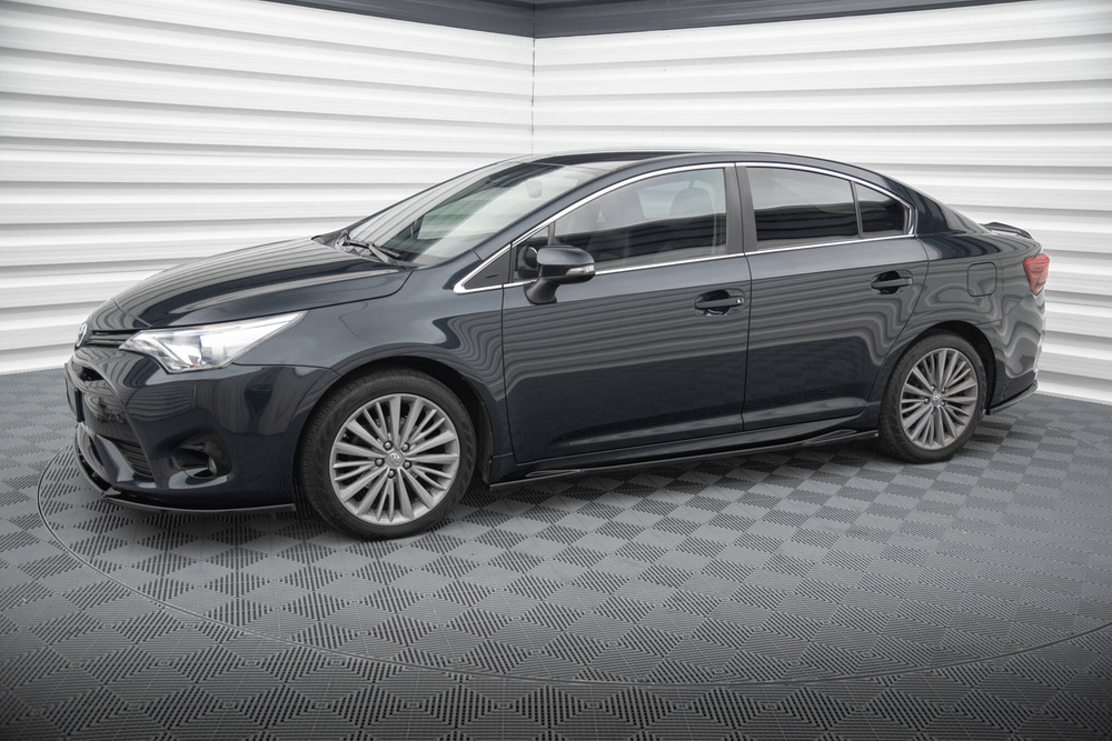 Rajouts Des Bas De Caisse Toyota Avensis Mk3 Facelift