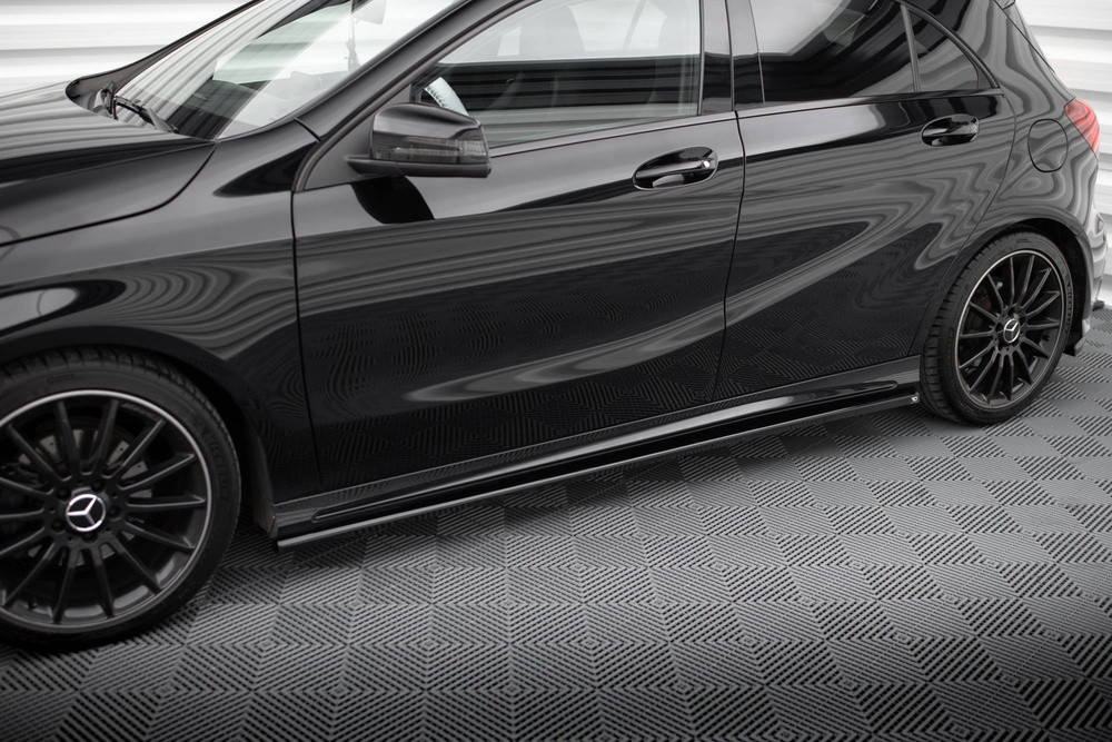 Rajouts Des Bas De Caisse Mercedes-Benz A AMG-Line W176 Facelif