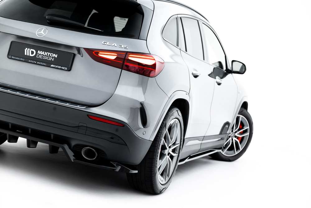 Arriere Splitter (avec une barre verticale) Mercedes-AMG GLA 35 H247 Facelift