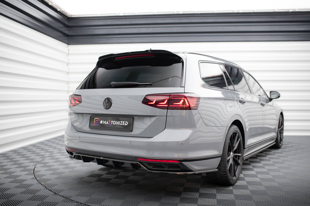 Arriere Splitter (avec une barre verticale) Volkswagen Passat R-Line B8 Facelift