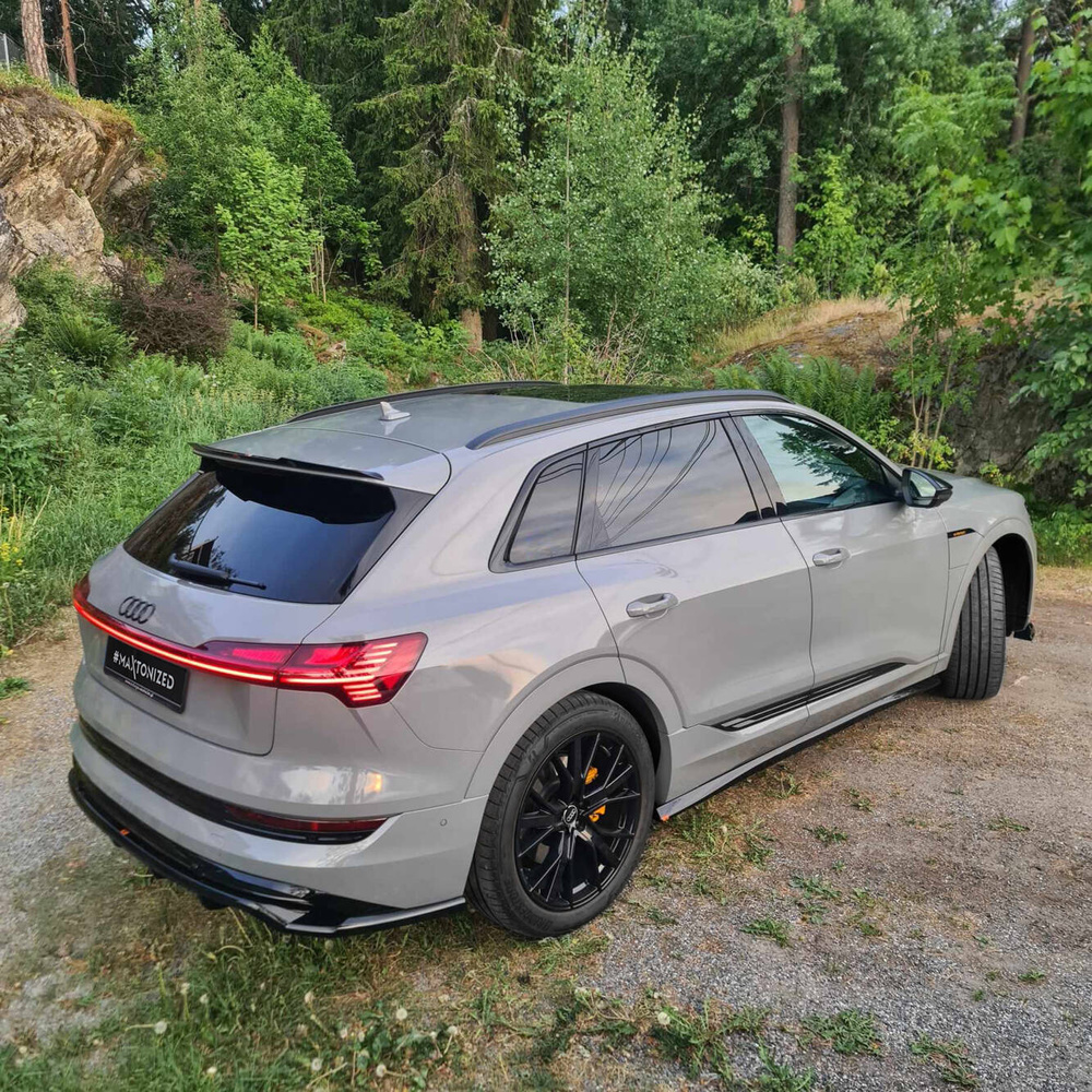 Rajouts Des Bas De Caisse Audi e-Tron S-Line